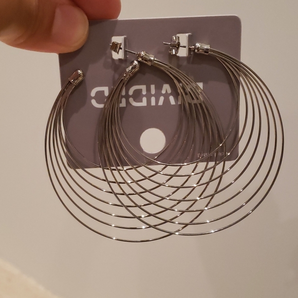 Earrings - Picture 2 of 2